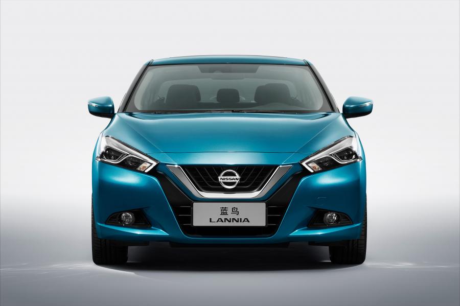  Nissan Lannia 2015 года  (фото 13 из 20)
